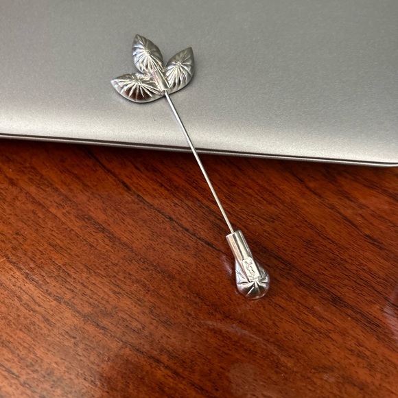 Vintage Yves Saint Laurent YSL pin/brooch - Picture 3 of 4